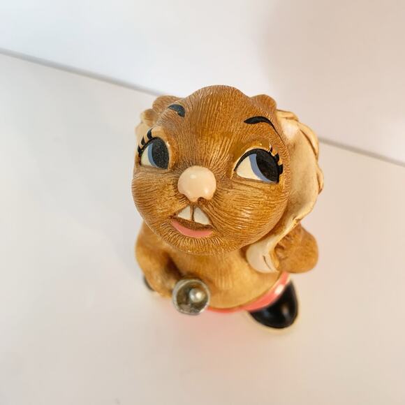 Vintage Pendelfin Bunny Rabbit Figurine Jingle Figurine Holding Bell 3" - Picture 2 of 6